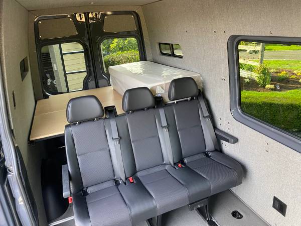 2014 Mercedes Sprinter Crew Weekender only 18k miles for sale in Troutdale, OR – photo 7