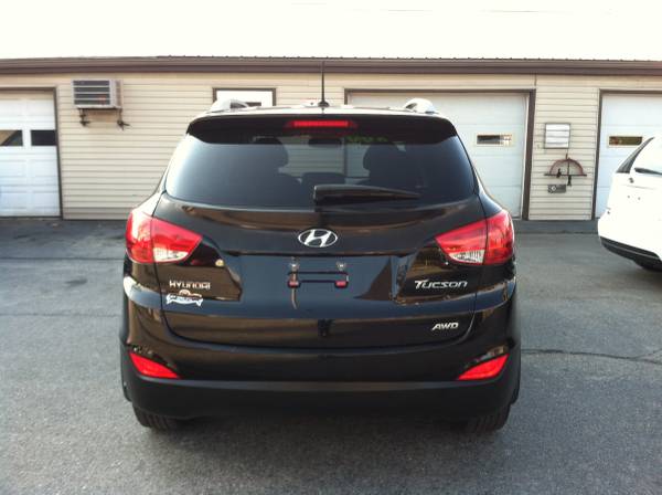 2010 Hyundai Tucson 4-Door - cars & trucks - by dealer - vehicle... for sale in Columbia, PA – photo 5