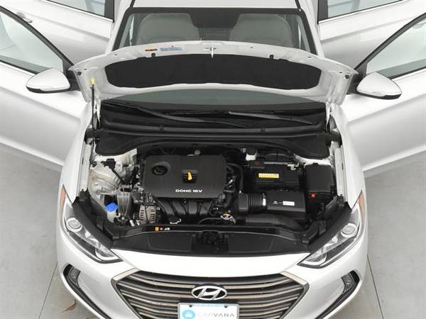 2017 Hyundai Elantra Limited Sedan 4D sedan Silver - FINANCE ONLINE for sale in Chicago, IL – photo 4