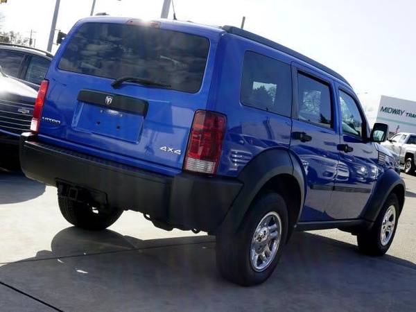 2008 Dodge Nitro 4WD 4dr SXT suv Blue - cars & trucks - by dealer -... for sale in Roseville, MI – photo 3