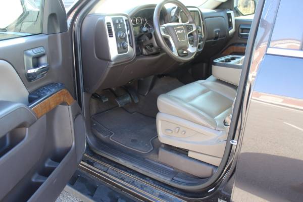 2015 GMC SIERRA SLT CREW CAB ONLY 52000 MILES 4X4 LEATHER - cars &... for sale in Mc Kee, KY – photo 16