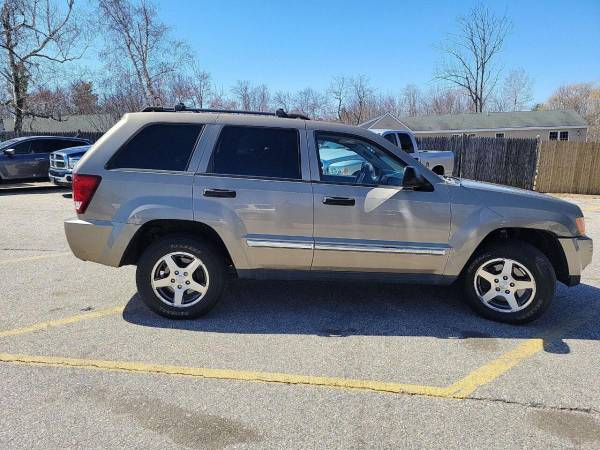 2005 Jeep Grand Cherokee Leather LOADED 4x4 - - by for sale in Derry, ME – photo 7