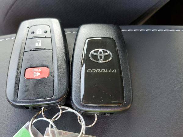 2019 Toyota Corolla Hatchback SE Hatchback 4D hatchback Silver - -... for sale in Visalia, CA – photo 18