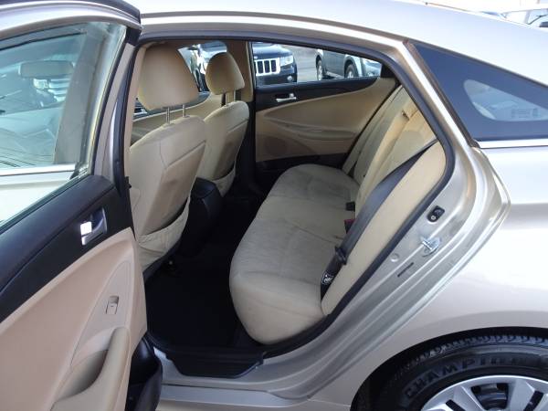 2012 Hyundai Sonata GLS, Immaculate Condition 90 Days Warranty for sale in Roanoke, VA – photo 12