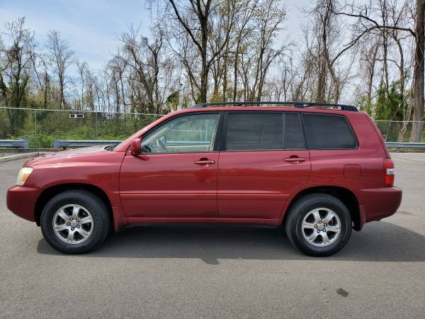 2006 Toyota Highlander V6 4WD - Clean - Runs Strong - 5000 - cars & for sale in Lakewood, NJ – photo 8