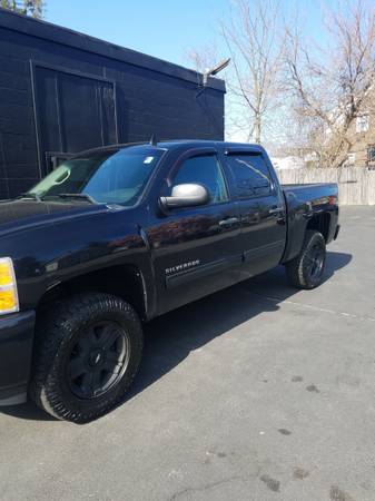 2011 Chevrolet Silverado - - by dealer - vehicle for sale in Other, RI