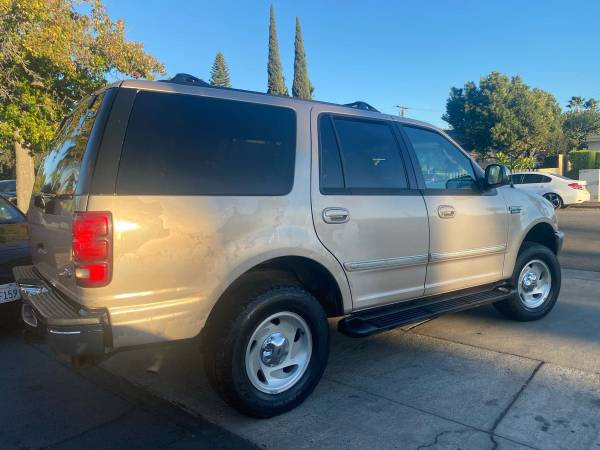 1998 FORD EXPEDITION XLT 4WD - - by dealer - vehicle for sale in Escondido, CA – photo 2