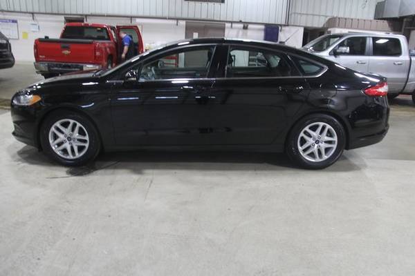 2016 Ford Fusion SE sedan Black - Monthly Payment of - cars & trucks... for sale in Benton Harbor, MI – photo 3