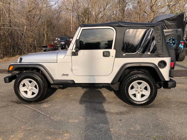 2004 Jeep Wrangler TJ 4 0 6 cylinder 5-Speed Manual for sale in Lexington, NC – photo 9