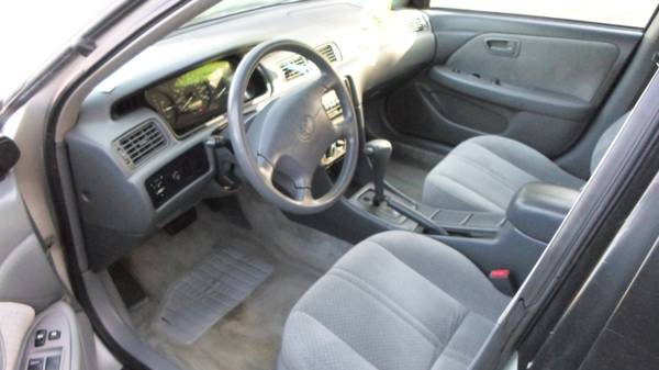 2001 Toyota Camry LE - cars & trucks - by dealer - vehicle... for sale in Appleton, WI – photo 5