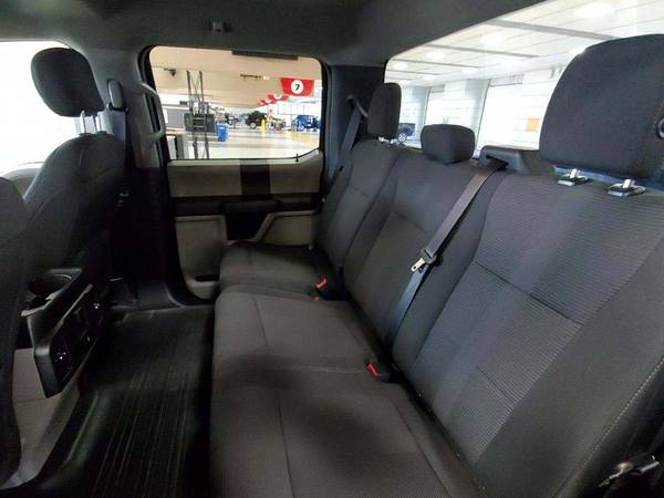 2018 Ford F150 SuperCrew Cab XL Pickup 4D 5 1/2 ft pickup Red for sale in Park Ridge, IL – photo 24
