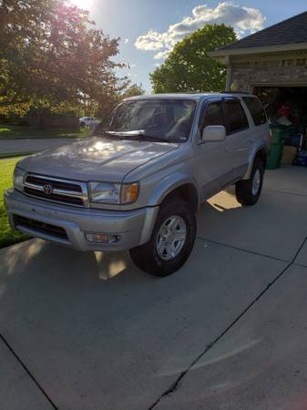 1999 Toyota 4Runner Limited for sale in Avon, IN – photo 2