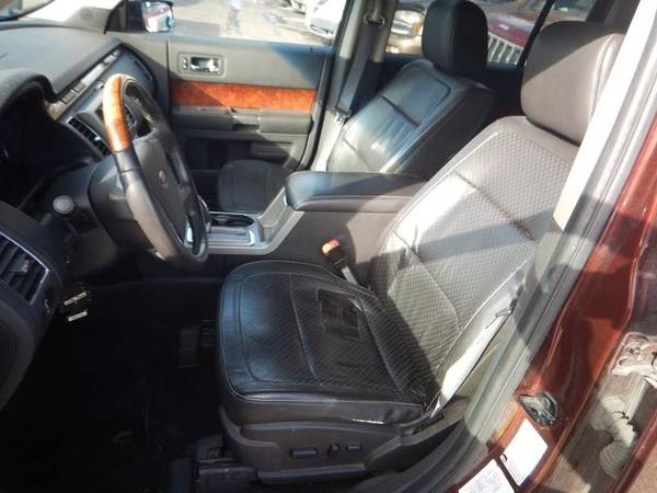 2009 Ford Flex Limited - Must Sell! Special Deal! for sale in Oakdale, WI – photo 13