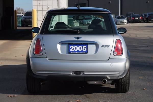 2005 Mini Cooper Hardtop Base - cars & trucks - by dealer - vehicle... for sale in Indianapolis, IN – photo 7