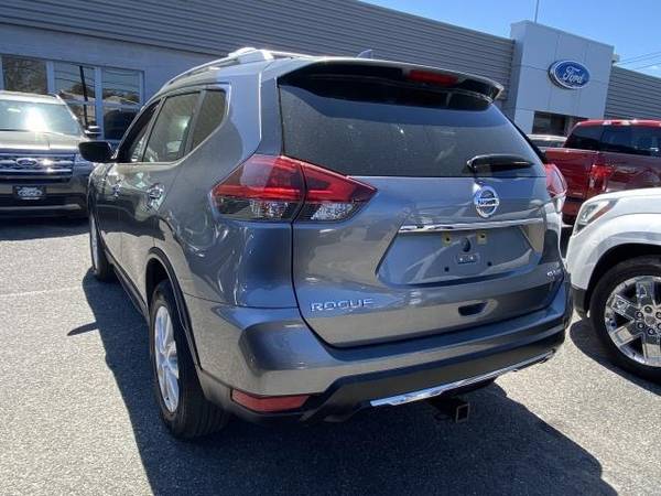 2018 Nissan Rogue SV Crossover - - by dealer - vehicle for sale in Patchogue, NY – photo 2