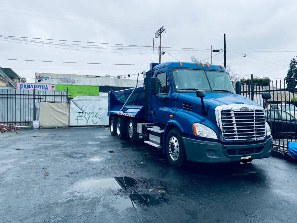Super 10 dump truck for sale in Long Beach, CA
