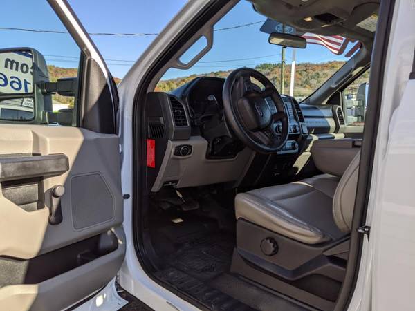 Check Out This Spotless 2017 Ford Super Duty F-350 SRW with... for sale in Thomaston, CT – photo 17