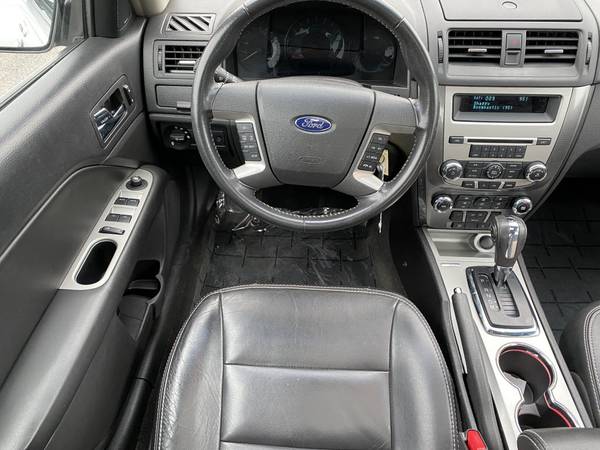 2012 Ford Fusion SEL - cars & trucks - by dealer - vehicle... for sale in Saint Louis, MO – photo 5
