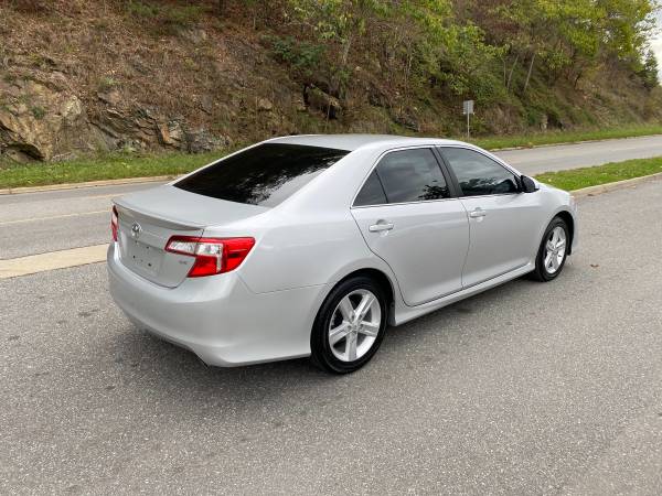 2014 Toyota Camry SE - cars & trucks - by dealer - vehicle... for sale in Marshall, NC – photo 5