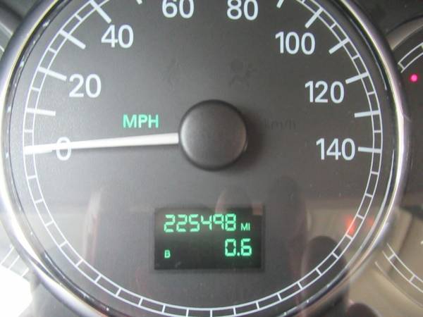 2006 Buick LaCrosse CX 4dr Sedan - - by dealer for sale in Bloomington, IL – photo 21