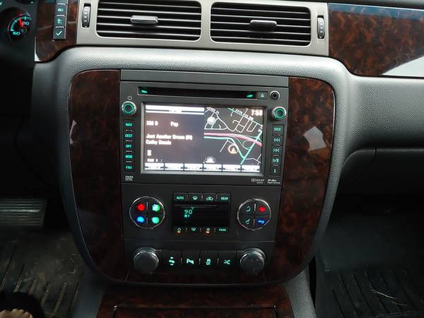2013 GMC YUKON DENALI 3RD ROW! LEATHER! NAV! DVD! 1 OWNER! MUST SEE! for sale in Norman, TX – photo 20