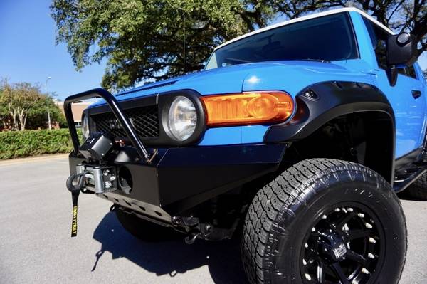 2008 Toyota FJ Cruiser *(( Lifted * Custom * Voodoo Blue COLOR ))* -... for sale in Austin, TX – photo 12