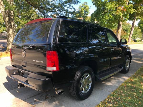 2002 CADILLAC ESCALADE LUXURY..ALL WHEEL DRIVE.. 6.0 L V8 for sale in Holly, OH – photo 5