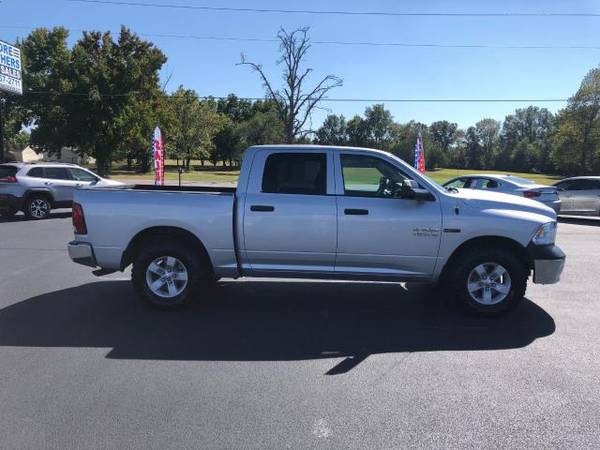 2016 RAM 1500 4WD Crew Cab 140.5 Tradesman - cars & trucks - by... for sale in Pinckneyville, IN – photo 2