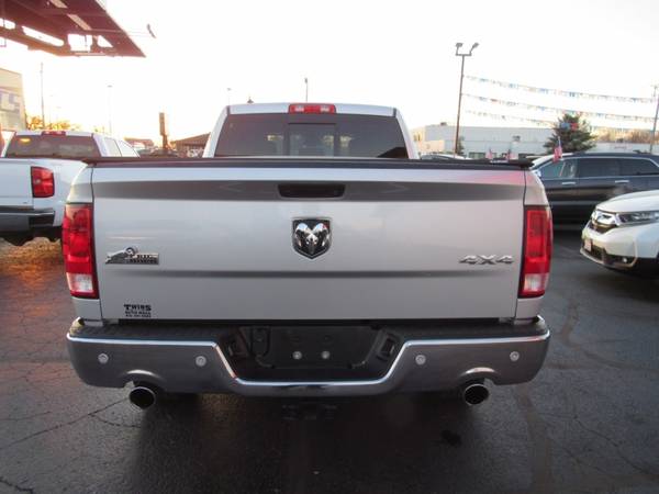 2018 Ram 1500 SLT 4x4 Quad Cab - cars & trucks - by dealer - vehicle... for sale in Rockford, IL – photo 7