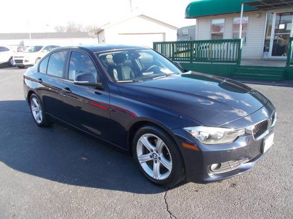 2014 BMW 3-Series 320i xDrive - cars & trucks - by dealer - vehicle... for sale in Elkhart, IN – photo 2