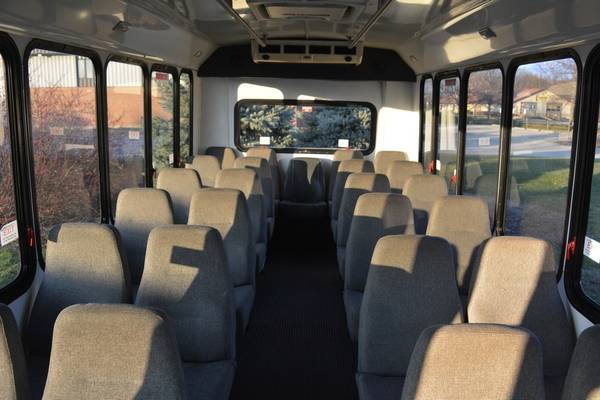 2007 Ford E-450 26 Passenger Shuttle Bus - cars & trucks - by dealer... for sale in Crystal Lake, IL – photo 12