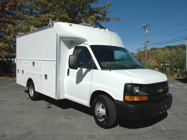 2011 CHEVY 12.5 FT ENCLOSED UTILITY / SERVICE VAN / CLEAN for sale in Butler, PA – photo 3