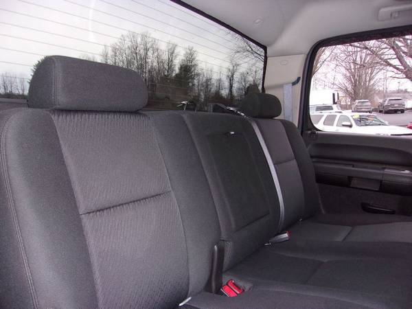 2011 Chevy Silverado Crew Cab LT Z71 4x4, 154k Miles, Blue/Black for sale in Franklin, MA – photo 12