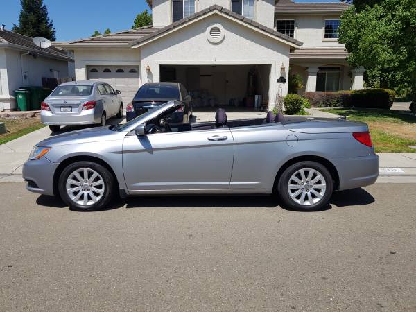 2013 Chrysler 200 Convertible (LOW MILES) for sale in Stockton, CA – photo 2