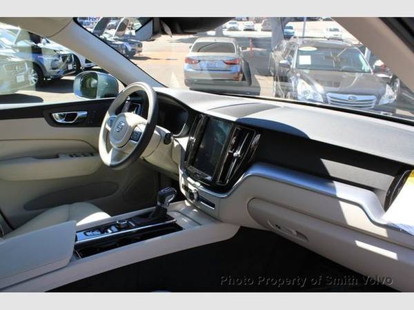 2020 Volvo XC60 T5 AWD Momentum SAVE 6,600 OFF MSRP - cars & trucks... for sale in San Luis Obispo, CA – photo 10
