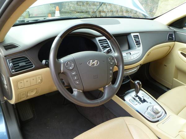 2010 Hyundai Genesis V8 Sedan - cars & trucks - by owner - vehicle... for sale in Lacey, WA – photo 9