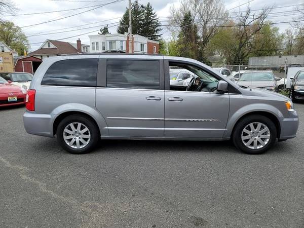 2016 Chrysler Town & Country Touring Minivan 4D - - by for sale in Gloucester City, NJ – photo 17