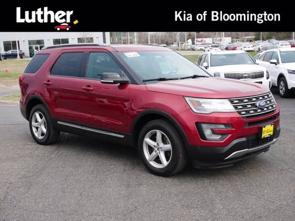 2016 Ford Explorer XLT - - by dealer - vehicle for sale in Bloomington, MN – photo 2