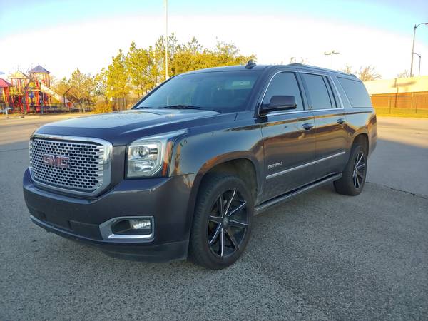 2015 GMC YUKON XL DENALI 4X4! HARD LOADED! CLEAN CARFAX! MUST SEE! -... for sale in Norman, TX – photo 2