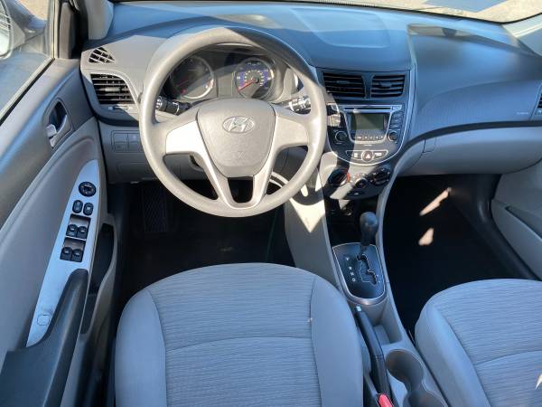 2017 Hyundai Accent SE - wow 64k miles *** Excellent Condition ** -... for sale in Mesa, AZ – photo 7