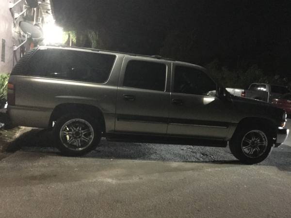 2004 Chevrolet Suburban - cars & trucks - by owner - vehicle... for sale in Homestead, FL – photo 3