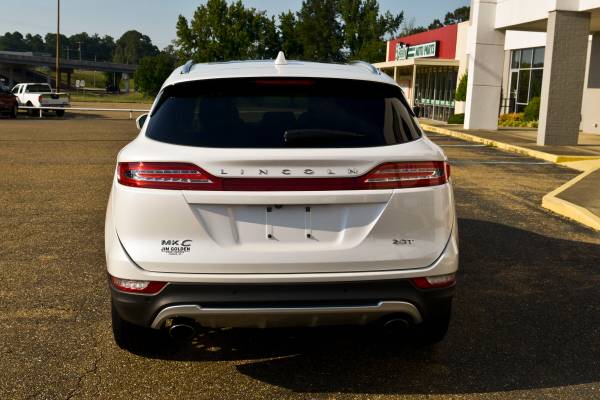 2017 Lincoln MKC Reserve suv White - cars & trucks - by dealer -... for sale in Camden, AR – photo 4