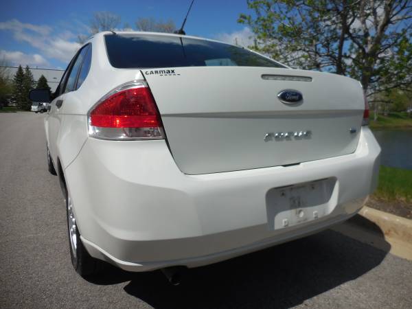 2010 Ford Focus SE for sale in Bartlett, IL – photo 14