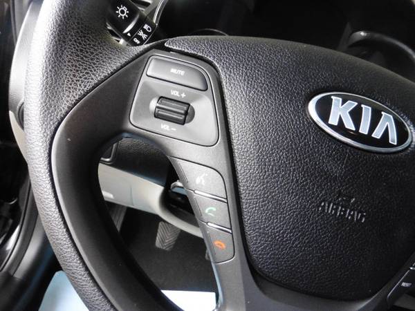2015 Kia Forte 4dr Sdn Auto LX/CLEAN 1-OWNER CARFAX for sale in Tucson, AZ – photo 12