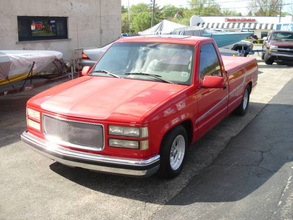 1995 GMC SIERRA PICK-UP LOWERED - - by dealer for sale in Downers Grove, IL – photo 2