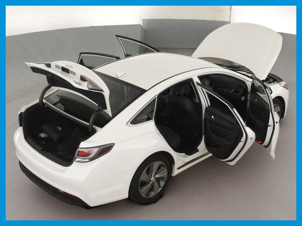 2017 Hyundai Sonata Plugin Hybrid Limited Sedan 4D sedan White for sale in Seffner, FL – photo 19