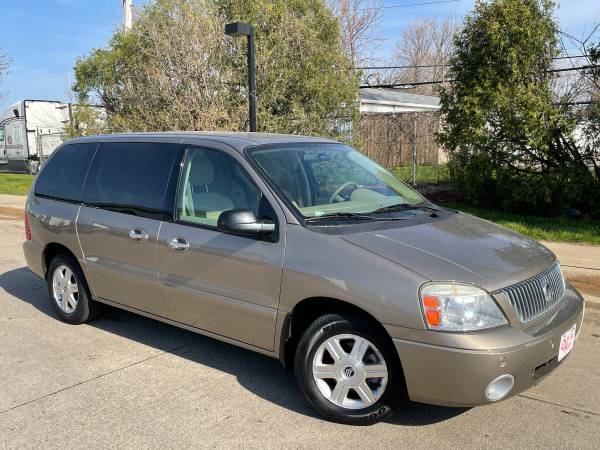 ONLY 72, 000 MILES! 2005 MERCURY MONTEREY - - by dealer for sale in Cedar Rapids, IA – photo 9