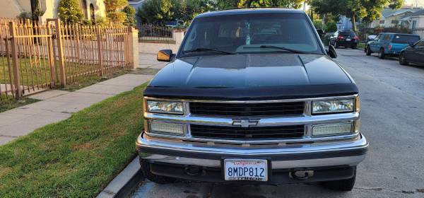 1996 two-door Chevy Tahoe LT push button 4 wheel drive - cars & for sale in Los Angeles, CA – photo 4
