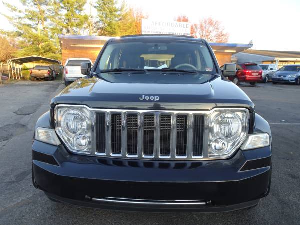 2008 Jeep LIBERTY LIMITED 4WD IMMACULATE CONDITION+90 DAYS WARRANTY... for sale in Roanoke, VA – photo 2