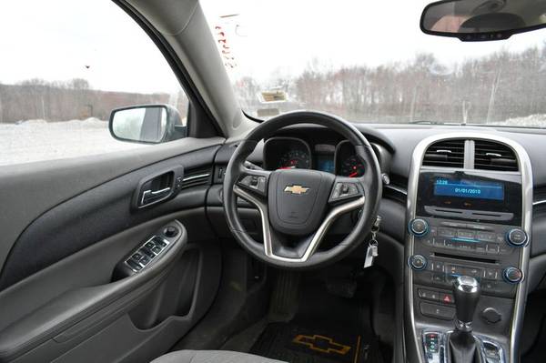 2013 Chevrolet Malibu LS - - by dealer - vehicle for sale in Naugatuck, CT – photo 8